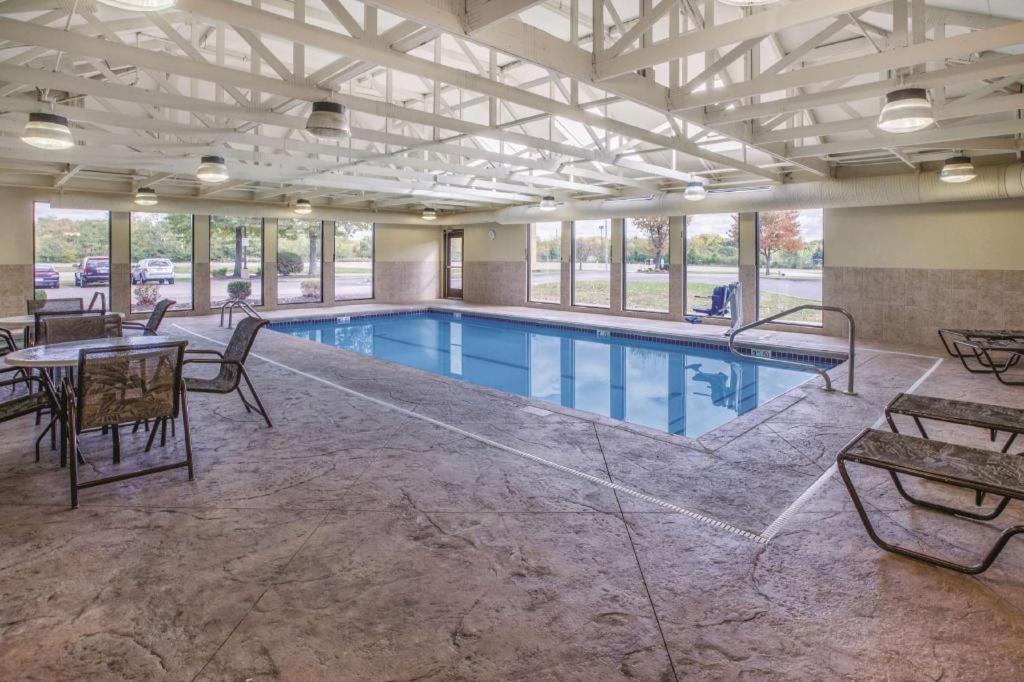 Country Inn & Suites By Radisson, Canton Near Hall Of Fame North Canton Luaran gambar