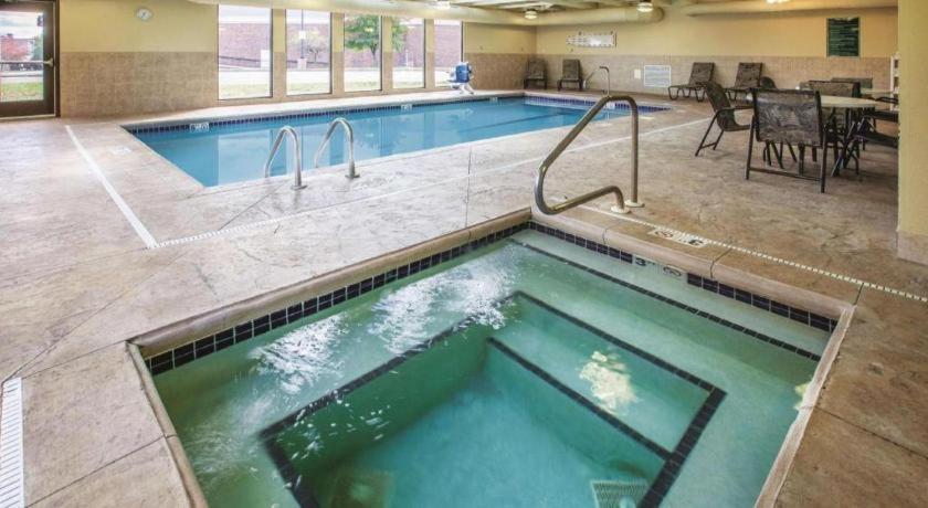 Country Inn & Suites By Radisson, Canton Near Hall Of Fame North Canton Luaran gambar