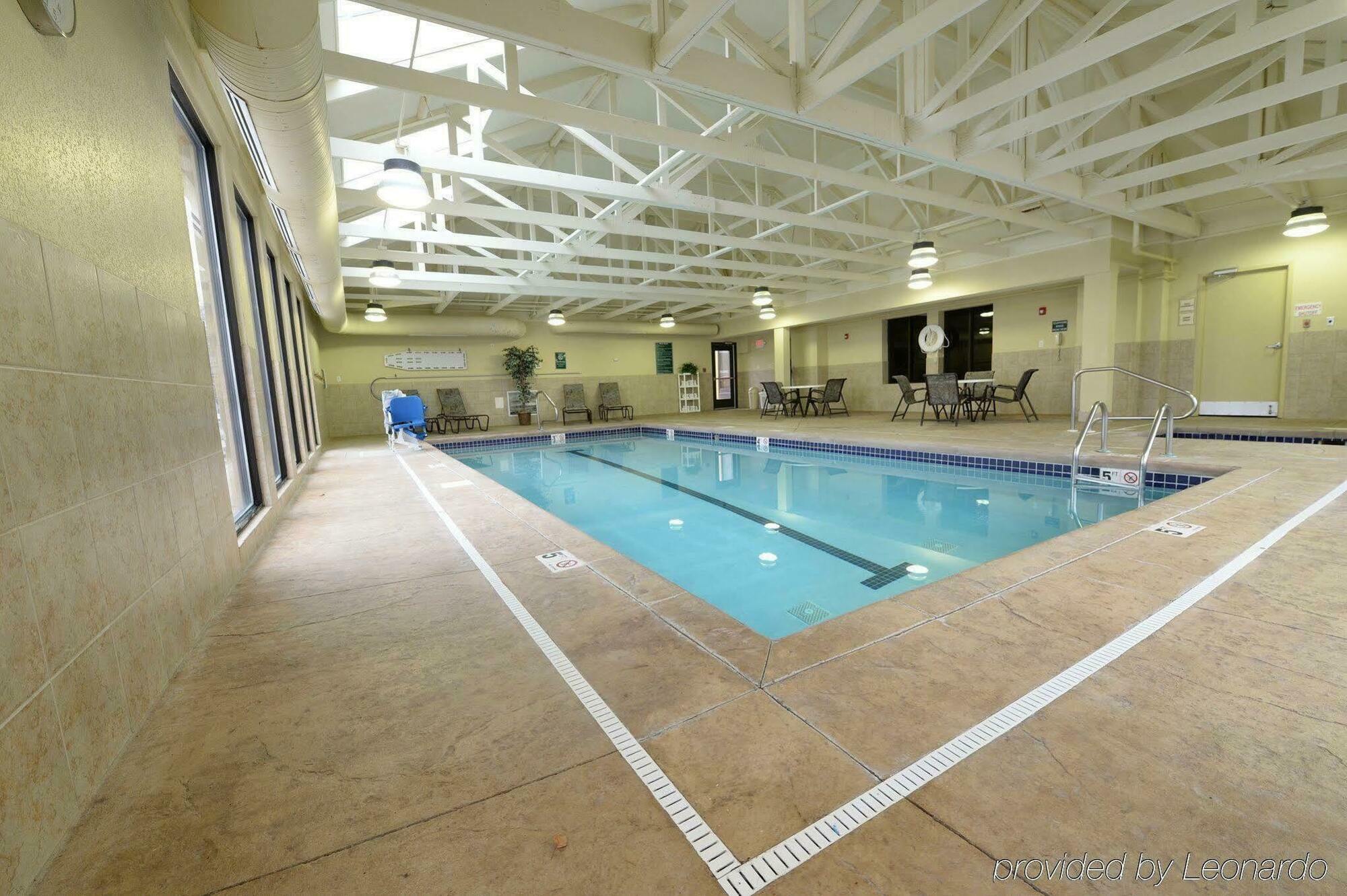 Country Inn & Suites By Radisson, Canton Near Hall Of Fame North Canton Luaran gambar